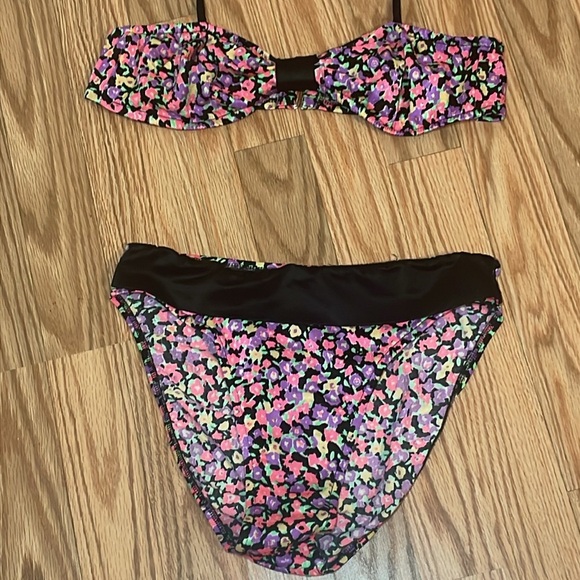 90s Bikini, Bandeau Top, High Rise Bottoms, Bright Floral, Small - Picture 2 of 7